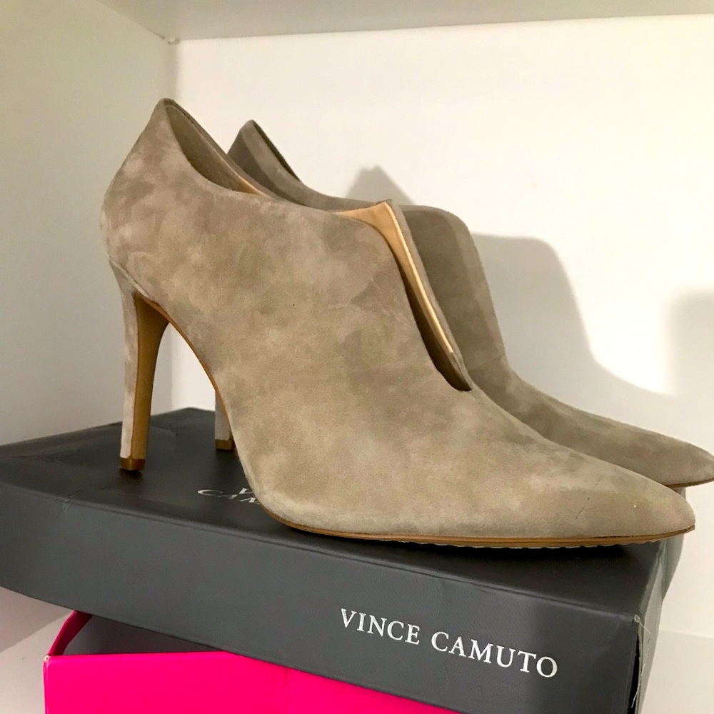 Vince Camuto suede booties